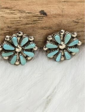 Vintage Zuni 925 Silver Turquoise Petit Point  Earrings